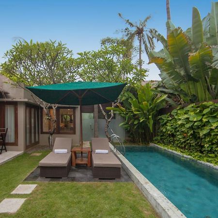 Legian Beach Villas Buitenkant foto