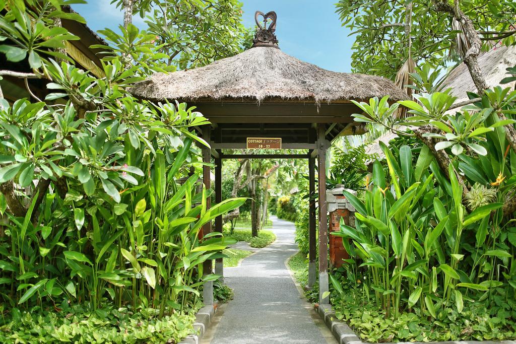 Legian Beach Villas Buitenkant foto