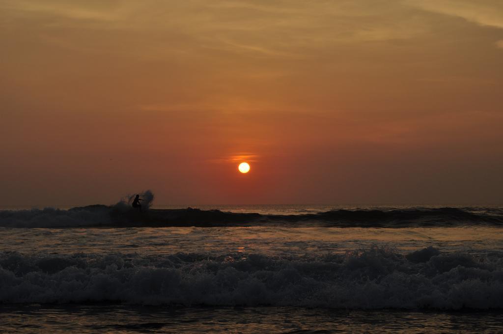 Legian Beach Villas Buitenkant foto